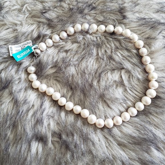 Cultured Pearl Opaque 16" 10MM Strand Necklace - Picture 3 of 7